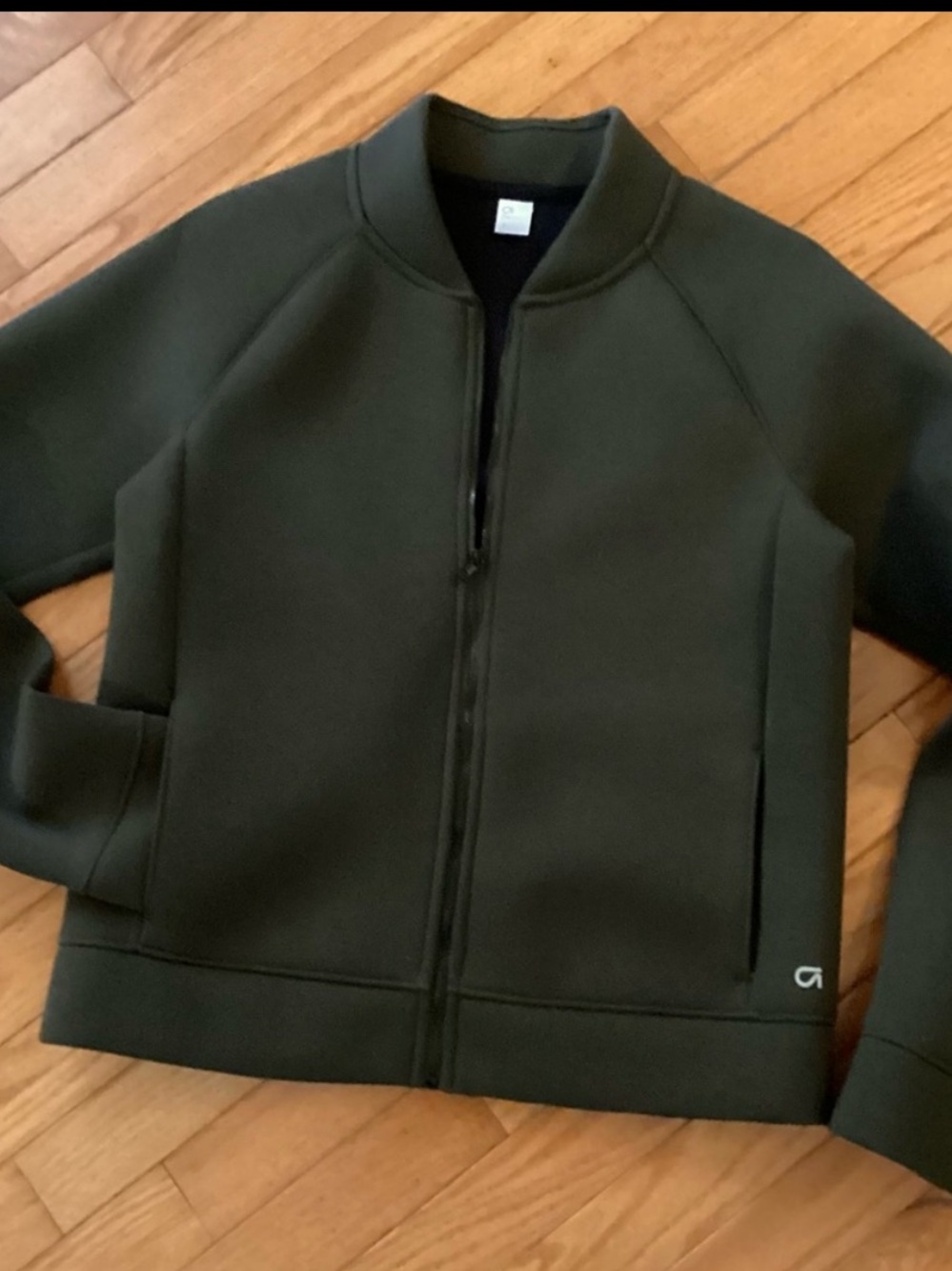NEVER WORN GAP SCUBA OLIVE GREEN BOMBER STYLE JACKET POCKETS INSIDE & OUT - MED